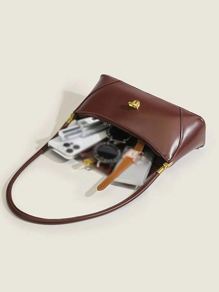 LOQUET — Retro Flap Baguette Bag