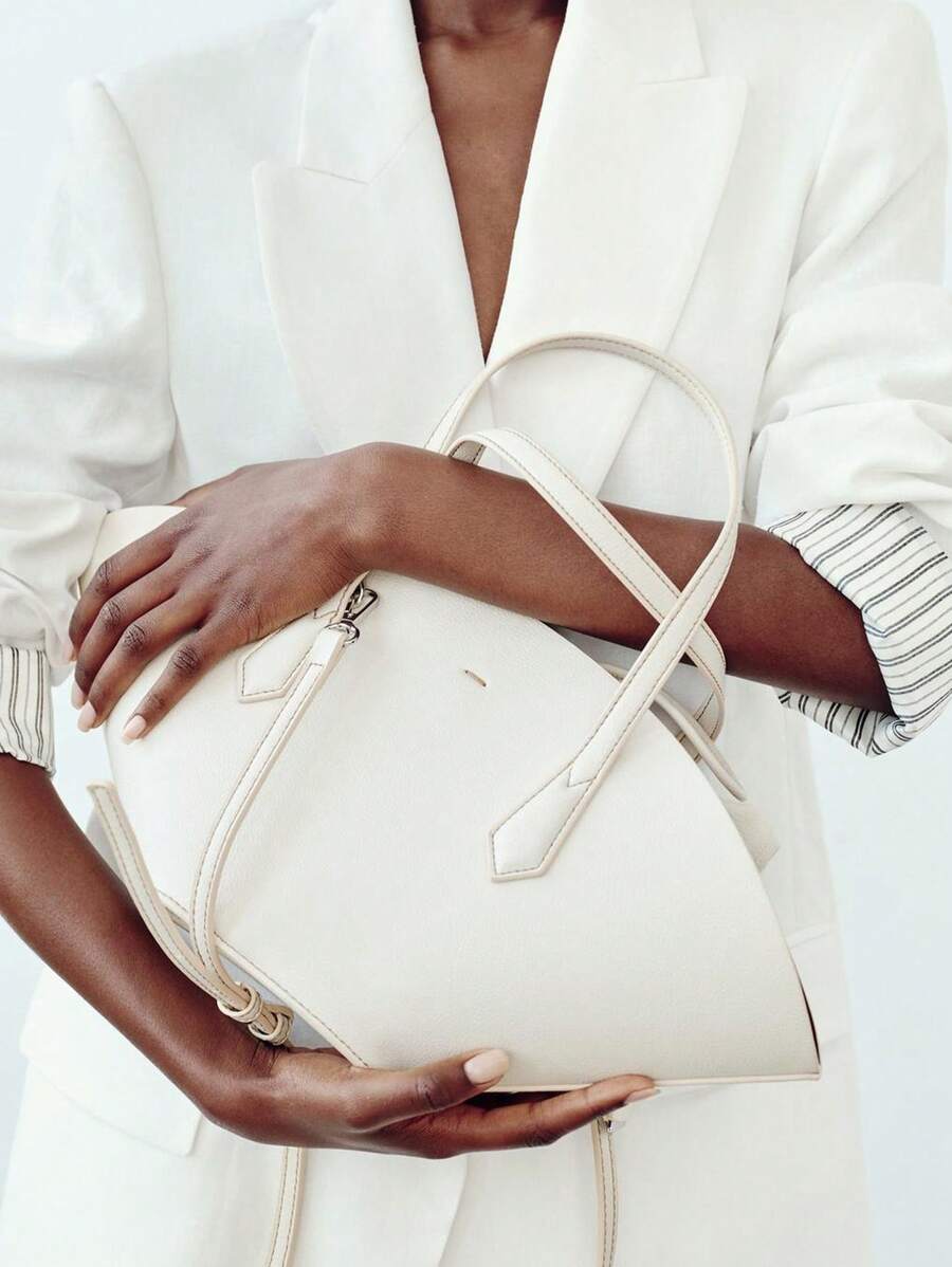 ÉVENTAIL — Fan Shape Tote Bag