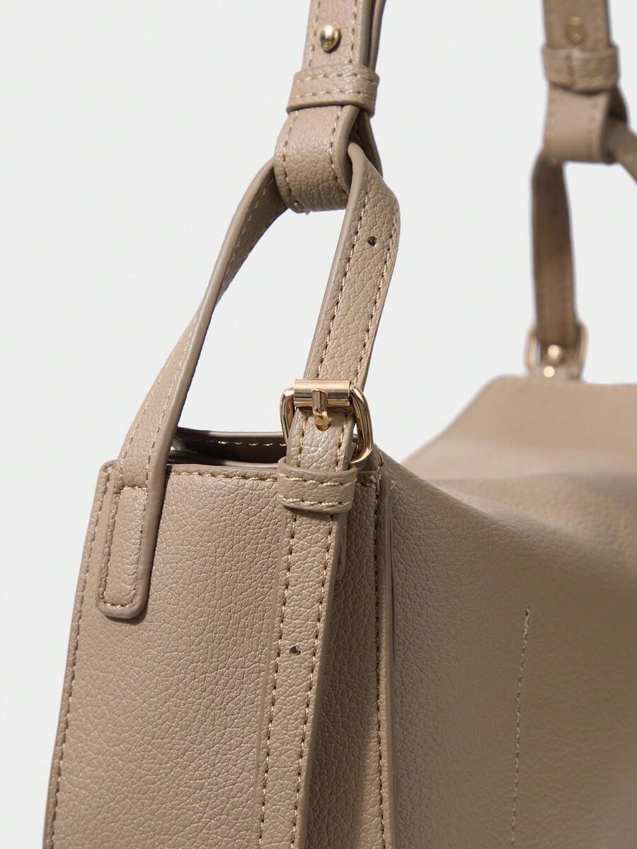 POULAIN — Soft Shoulder Hobo Bag