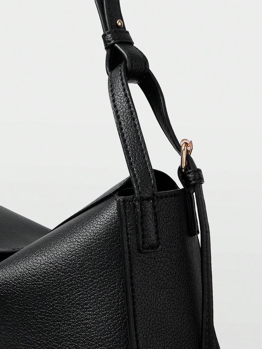 POULAIN — Soft Shoulder Hobo Bag
