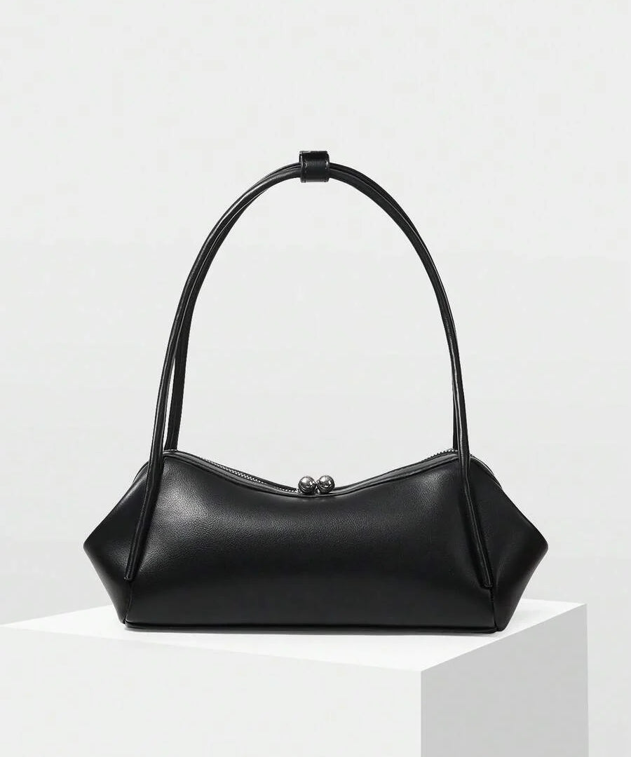 GALBE — Pleated Shoulder Bag Black