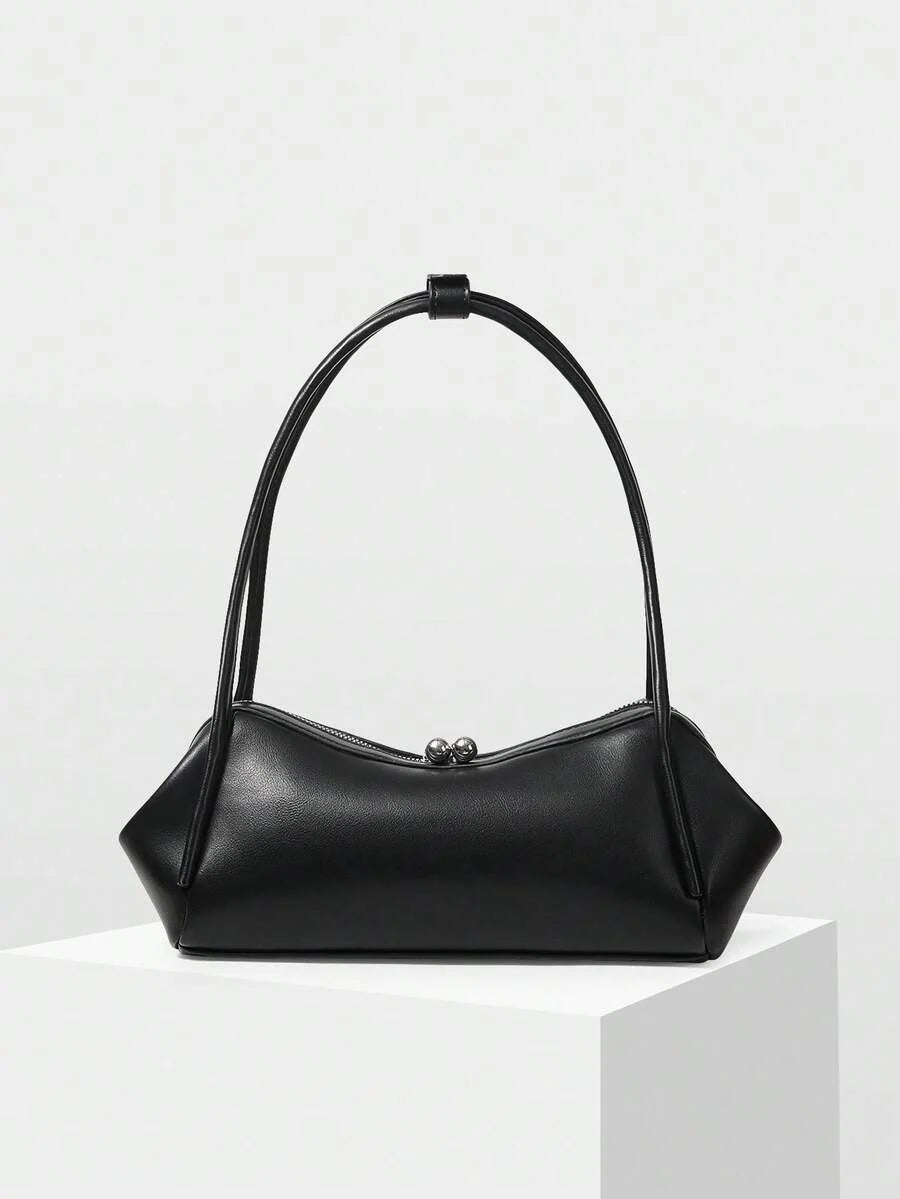 GALBE — Pleated Shoulder Bag Black