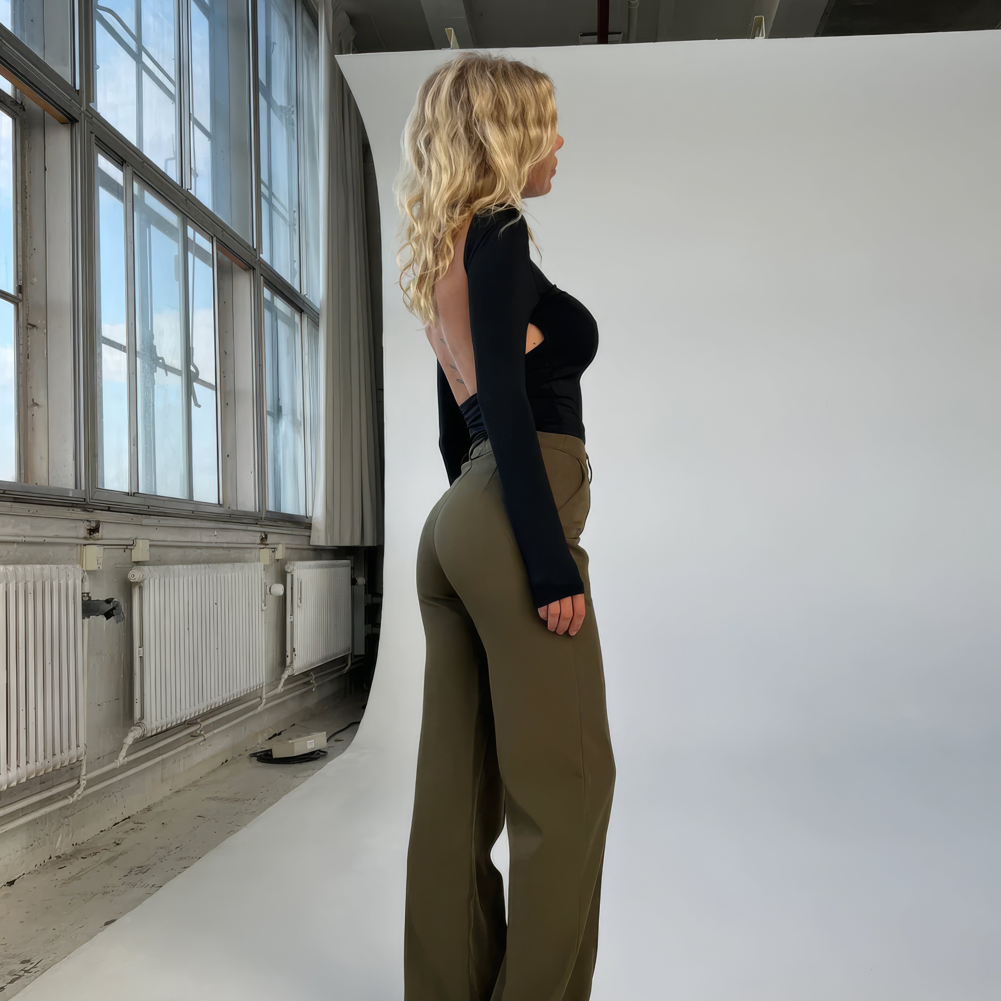 Julia - Wide Chic Trousers Women