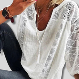 Femke - Fashionable lace blouse with V-neckline