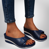 Iris - Comfortable Sandals with Soft Leather Footbed