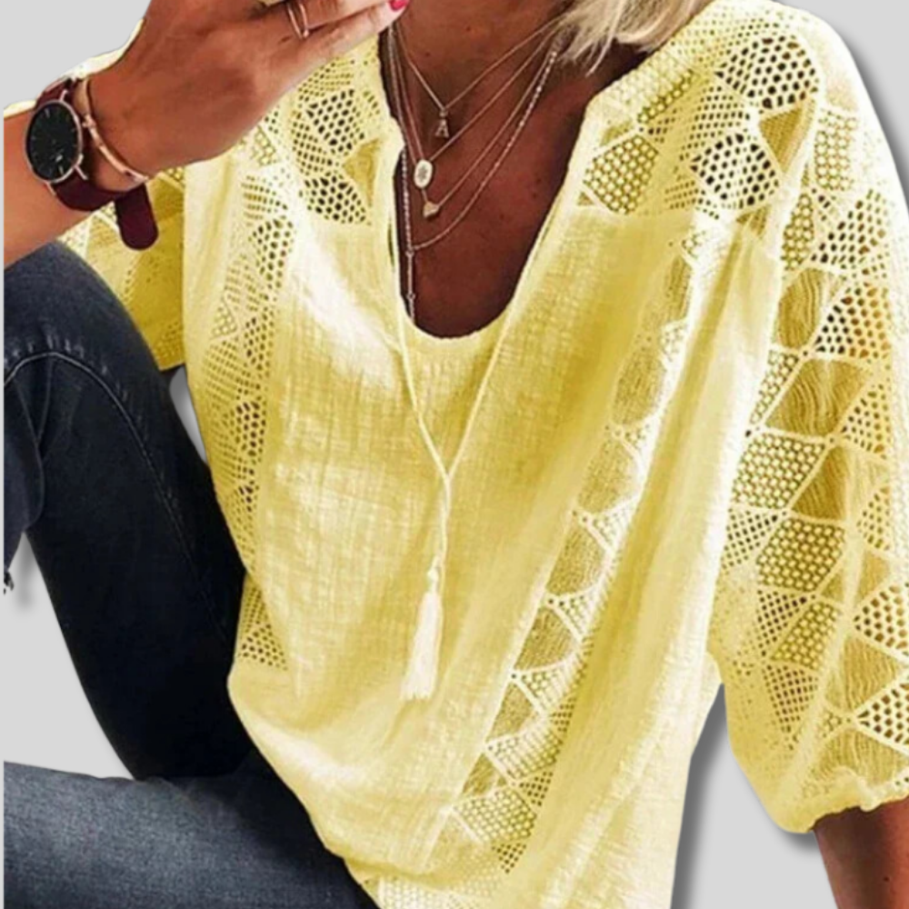 Femke - Fashionable lace blouse with V-neckline