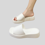 Teagan - Minimalist slide sandals with wide strap