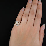 Ninaëlle - Vintage style ring with diamond centrepiece