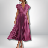 Aria - Maxi Dress with V-neck and Pleats