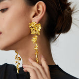 Noëlle - Flower cascade earrings in gold look