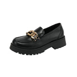 Fallon - Classic loafer with chain detail