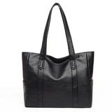 Elegant Leather Shoulderbag