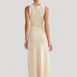 Buttercream Elegance – Sleeveless Button Maxi