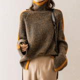 Courtney Vale – Contrast Ribbed Knit Sweater