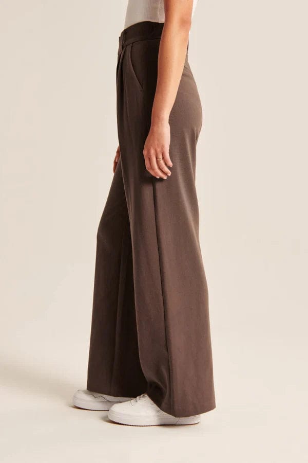 Modinzi Harbour Fold – Pleated Wide-Leg Trouser