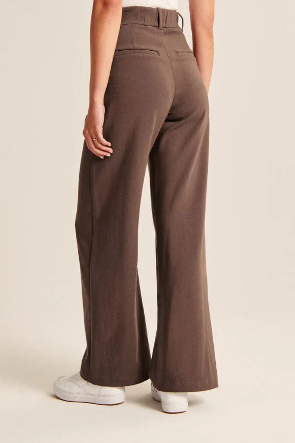Modinzi Harbour Fold – Pleated Wide-Leg Trouser