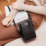 Chic Small Leather Shoulderbag